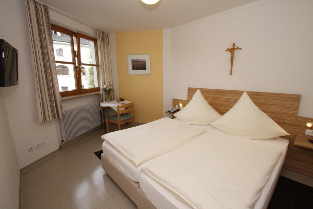 Kloster St. Josef Neumarkt in der Oberpfalz Quarto foto
