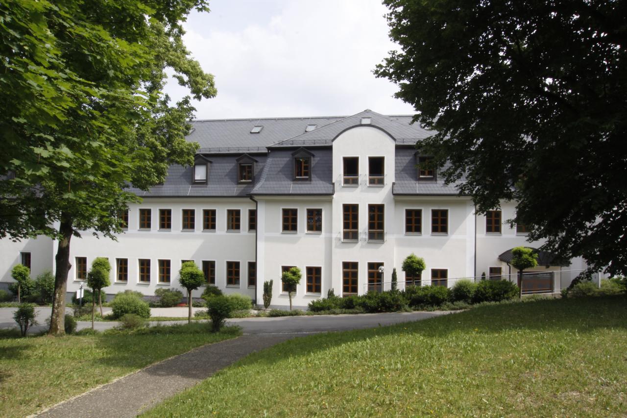 Kloster St. Josef Neumarkt in der Oberpfalz Exterior foto